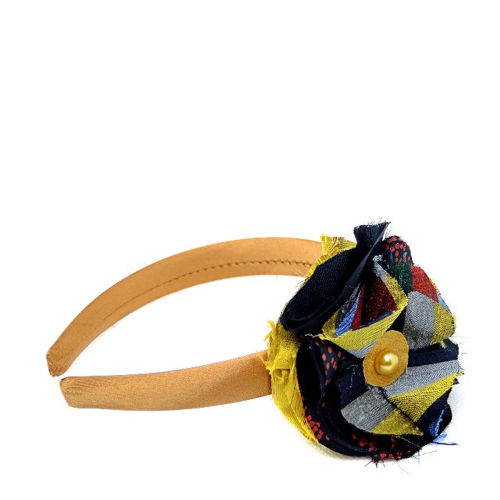 Le Troisieme Songe Cerchietto per capelli giallo oro con fiore in tessuto. Cerchietti. Fatto a mano. Hand made. Accessori per capelli.